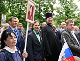 Протоиерей Рома Амплеев принял участие в митинге и шествии «Бессмертного полка»