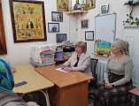 Встреча благополучателей и обратившихся в гуманитарный центр «От сердца к сердцу» при Донском храме с профильными специалистами