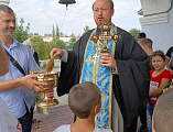В Донском храме г. Новошахтинска снова продолжают встречать детей из Северодонецка
