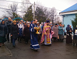 Крестные хода и молебны прошли в Покровском храме г. Новошахтинска