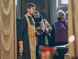 В день освобождения г. Шахты от немецко-фашистских захватчиков в Покровском кафедральном соборе совершена панихида по погибшим воинам и мирным жителям военного времени