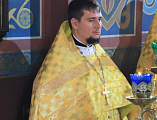 В день Отдания праздника Воздвижения Животворящего Креста Господня Преосвященнейший епископ Симон совершил Божественную литургию в храме святителя Николая ст. Багаевской