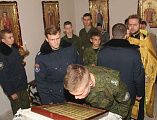 Воспитанники казачьего кадетского корпуса накануне праздника Покрова Пресвятой Богородицы приняли участие во всенощном бдении в храме цесаревича Алексия