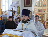 В Троицкую родительскую субботу Преосвященнейший епископ Симон совершил Божественную литургию в храме Архистратига Михаила г. Новошахтинска