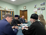 Епископ Шахтинский и Миллеровский Симон провел рабочую встречу с Главой Администрации Багаевского района