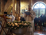 В навечерие Богоявления – Крещенский сочельник епископ Симон совершил богослужение в Никольском храме города Новошахтинска