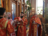В день памяти святителя Николая Чудотворца епископ Симон совершил Литургию в Никольском храме хутора Гуково