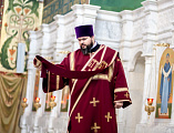 В день Усекновения главы Крестителя Господня Иоанна Преосвященнейший епископ Симон совершил Божественную литургию в Покровском кафедральном соборе города Шахты