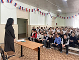 В школе №6 Каменска-Шахтинского прошла беседа о христианском учении и вызовах современных технологий