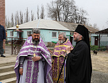 В новопостроенном храме города Гуково в честь преподобномученицы княгини Елисаветы совершена первая Божественная литургия архиерейским чином