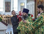 В девятую годовщину архиерейской хиротонии Преосвященнейший епископ Симон совершил Божественную литургию в кафедральном соборе Шахтинской епархии