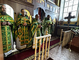 В храме Святой Троицы села Маньково-Калитвенское прошло соборное богослужение в день праздника