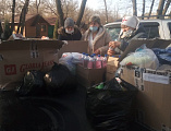 Священники Донецкого благочиния оказывают помощь вынужденным переселенцам с Донбасса