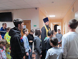 Иерей Иоанн Трофимов с пастырским визитом посетил Шахтинскую специальную школу-интернат № 16