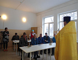 В дни Рождественского поста священник посетил пациентов туберкулезного диспансера города Каменск-Шахтинский