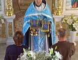 В хуторе Карповка Багаевского благочиния прошел престольный праздник Покрова Пресвятой Богородицы.