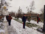 Благочинный приходов Донецкого округа принял участие в патриотическом мероприятии «Поклон глубокий до земли героям павшим и живущим»