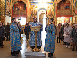 В праздник Введения во храм Пресвятой Богородицы епископ Шахтинский и Миллеровский Симон совершил Божественную литургию в Покровском кафедральном соборе города Шахты