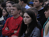 Акция памяти жертв Беслана прошла на соборной площади города Шахты