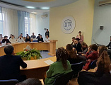 О смыслах и традициях Пасхи Христовой говорили на епархиальном просветительском проекте в шахтинском вузе