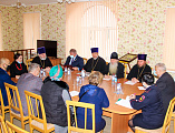 Круглый стол «Вопросы межведомственного взаимодействия при организации помощи людям, страдающим наркотической зависимостью» с участием Преосвященного епископа Мефодия прошел на Пятницком архиерейском подворье ст. Манычской