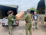 Гуманитарный конвой Донецкого округа ВКО ВВД и Шахтинской епархии доставил подарки бойцам казачьего штурмового отряда «Шторм»