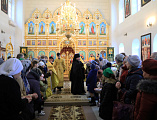 Преосвященнейший епископ Симон возглавил воскресную Божественную литургию в храме Святой Троицы города Каменск-Шахтинский