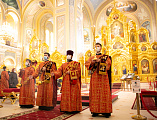 Преосвященнейший епископ Симон сослужил митрополиту Меркурию в Ростовском кафедральном соборе Рождества Пресвятой Богородицы в день тезоименитства Главы Донской митрополии