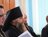 Епископ Симон возглавил молитву у святынь в старинном казачьем храме святителя Николая Чудотворца станицы Еланской