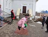 В прощеное воскресенье на площади перед Донским храмом г. Новошахтинска состоялись народные гуляния, посвященные Масленице