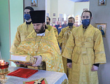 Преосвященнейший епископ Симон совершил воскресную Божественную литургию в храме праведного Иосифа Обручника города Шахты