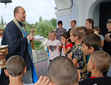 В Донском храме г. Новошахтинска снова продолжают встречать детей из Северодонецка