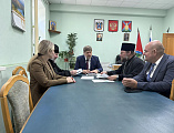Епископ Шахтинский и Миллеровский Симон провел рабочую встречу с Главой Администрации Багаевского района