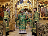 Преосвященнейший епископ Симон вместе с собором архипастырей молитвенно отпраздновал 40-летие прославления святителя Иннокентия Московского в Троице-Сергиевой Лавре