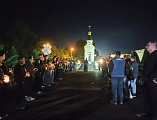В поселке Каменоломни почтили память погибших мотоциклистов