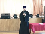 Настоятель храма великомученика Пантелеимона г. Гуково встретился с православной молодежью города