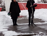 Иерей Антоний Грогуленко принял участие в торжественном митинге в день памяти освобождения микрорайона Лиховского от немецко-фашистских захватчиков