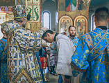 В двунадесятый праздник Рождества Пресвятой Богородицы Преосвященнейший епископ Симон совершил Божественную литургию, постриг во чтеца и хиротесию в иподиакона в Покровском кафедральном соборе г. Шахты