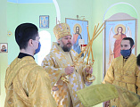 Преосвященнейший епископ Симон совершил воскресную Божественную литургию в храме праведного Иосифа Обручника города Шахты