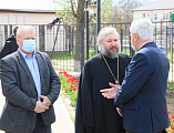 Продолжая пасхальные торжества, Преосвященнейший епископ Симон совершил Божественную литургию в храме вмч. Георгия Победоносца пос. Новозарянский