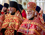 Праздник Светлого Христова Воскресения в Покровском кафедральном соборе города Шахты продолжился великой вечерней