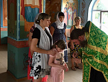 В Епархиальном реабилитационном центре «Город ангелов» совершено первое таинство Крещения над особым ребенком, в котором приняли участия все дети и родители, находящиеся на реабилитации