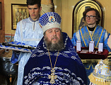 Преосвященнейший епископ Симон возглавил праздничную Божественную литургию в храме Владимирской иконы Божией Матери х. Можаевка по случаю престольного дня