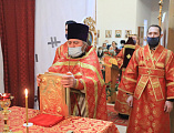 В престольный день Преосвященнейший епископ Симон совершил Божественную литургию в храме в честь великомученицы Варвары города Гуково