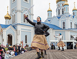 В прощеное воскресенье на Соборной площади города Шахты состоялись народные гуляния, посвященные Масленице «Гуляет русская душа»