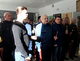 В храме святого Пантелеимона г. Гуково иерей Олег Бурлаков совершил заупокойная панихида по убиенным в годы геноцида казаков