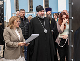 При Покровском кафедральном соборе города Шахты вновь открылась фотовыставка «Семья героя. Шахты»