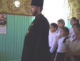 Протоиерей Роман Мясников, воспитанники воскресной школы храма святой блаженной Ксении Петербургской и их наставник Дикунова Н.П. посетили хоспис в хуторе Красный
