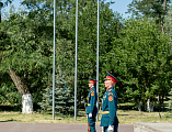 В День памяти и скорби Преосвященнейший епископ Симон возложил цветы к мемориалу в Александровском парке города Шахты