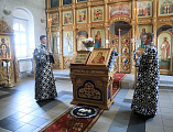 В среду первой седмицы Великого поста епископ Шахтинский и Миллеровский Симон совершил великое повечерие с чтением покаянного канона преподобного Андрея Критского в храме Донской иконы Божией Матери г. Новошахтинска